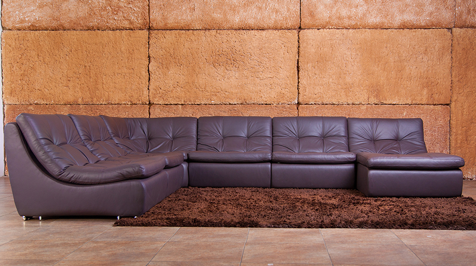 Eplton Sofa