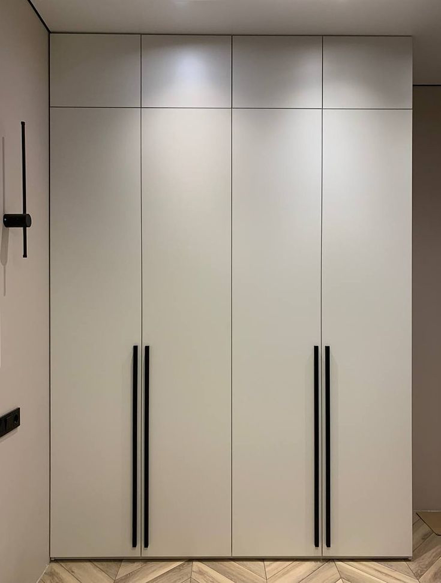 Zaragoza White Hinged Wardrobe
