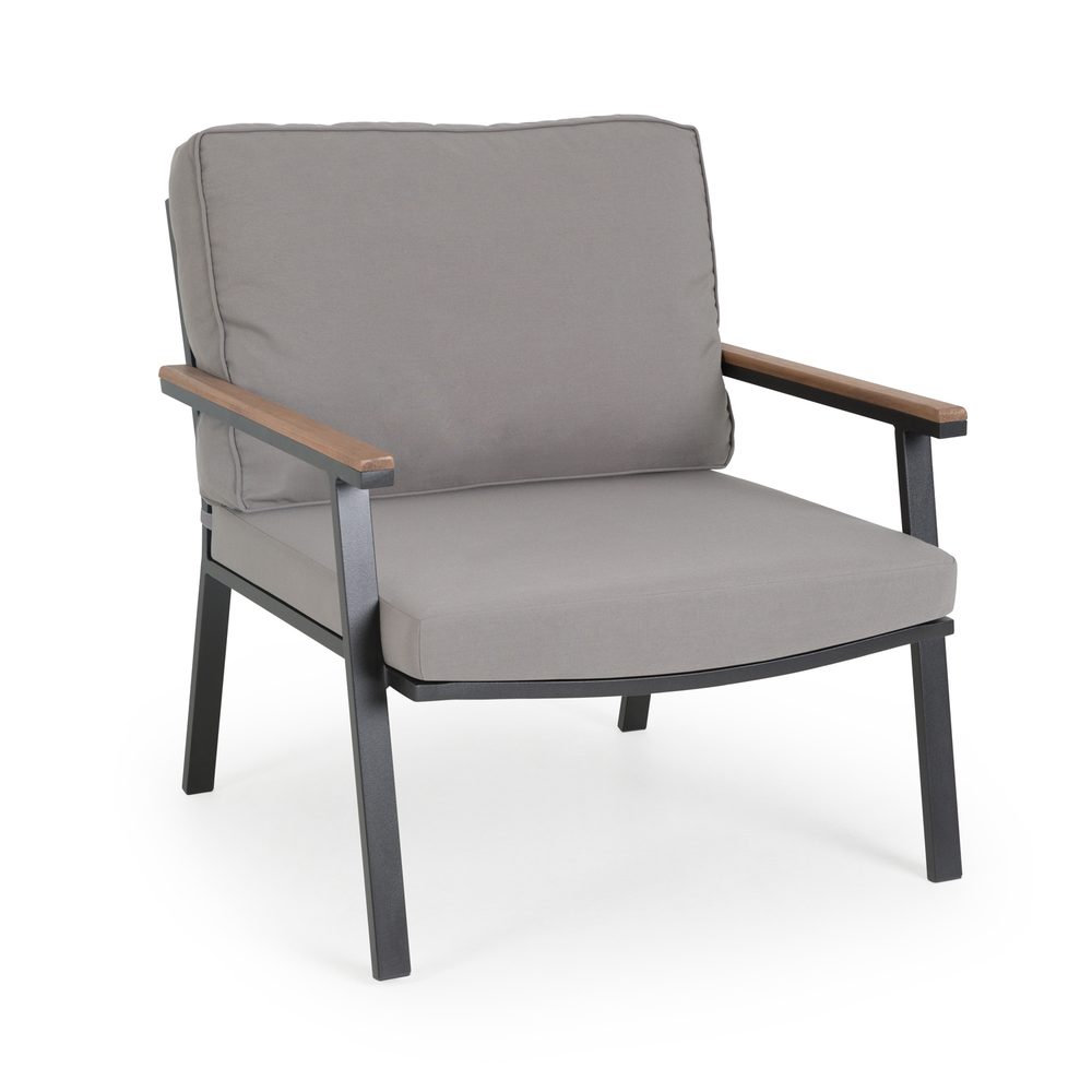 CLARA Armchair