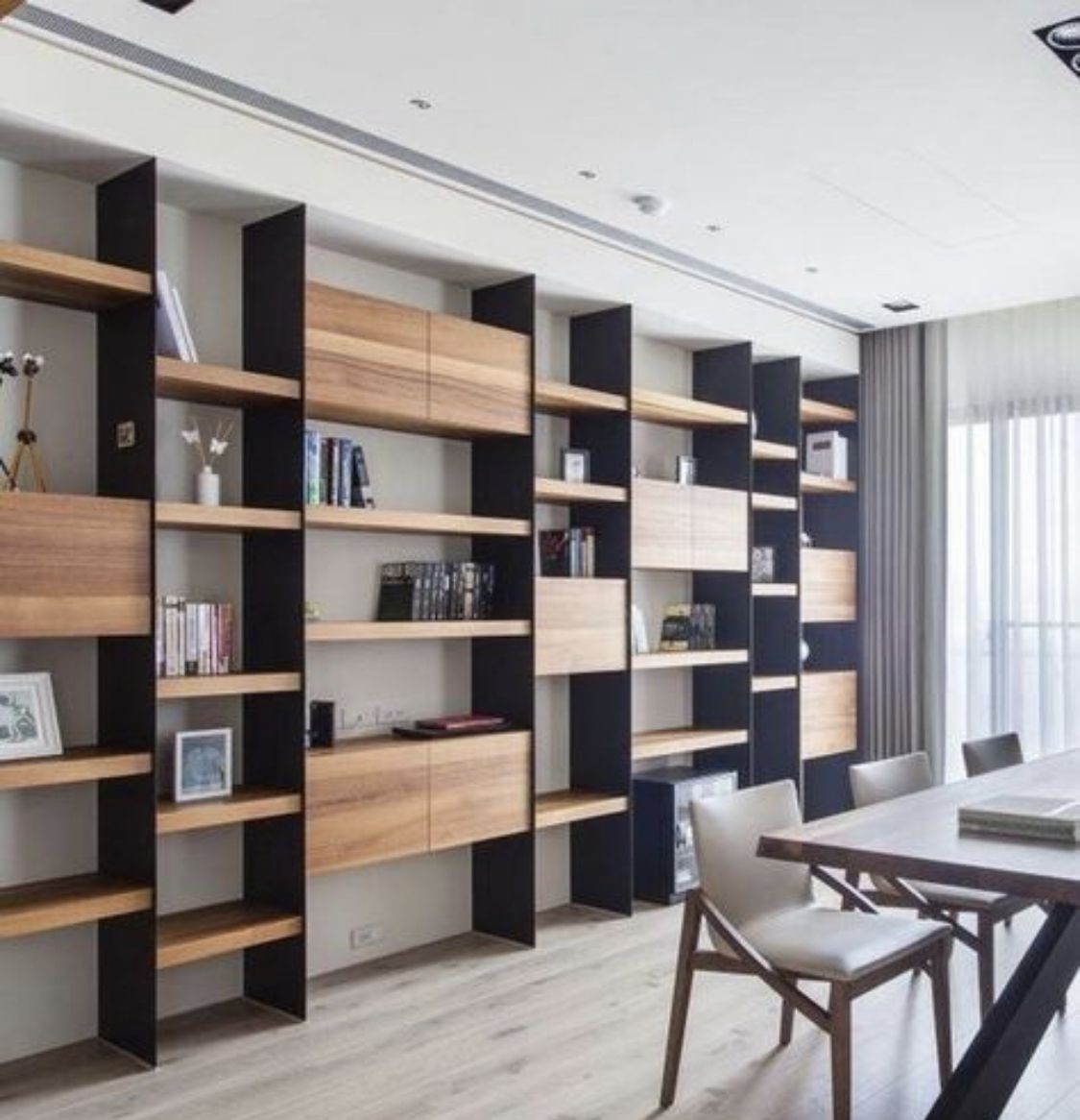 Tomar open wardrobe