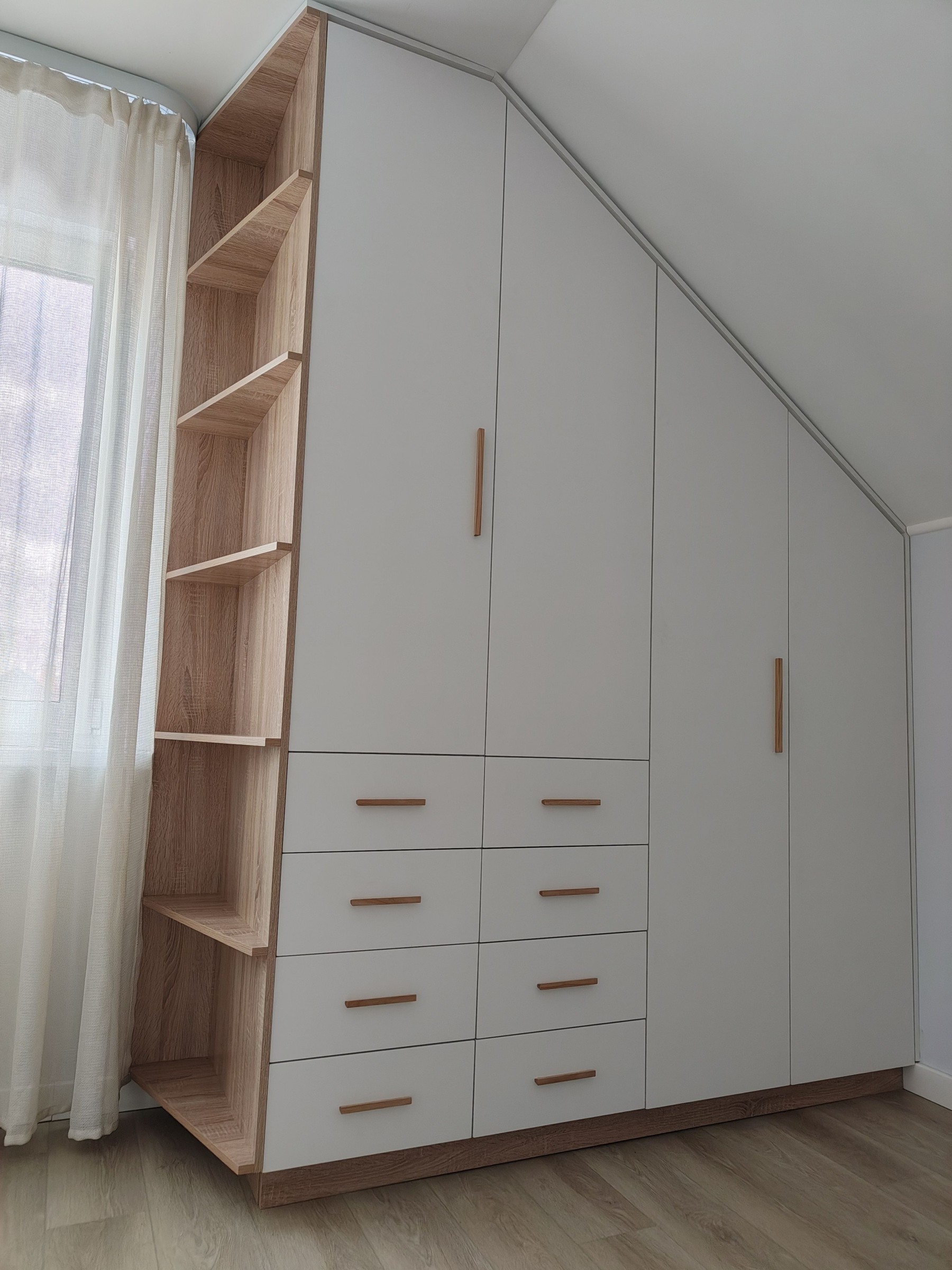 Cannobio Under-Slope Wardrobe
