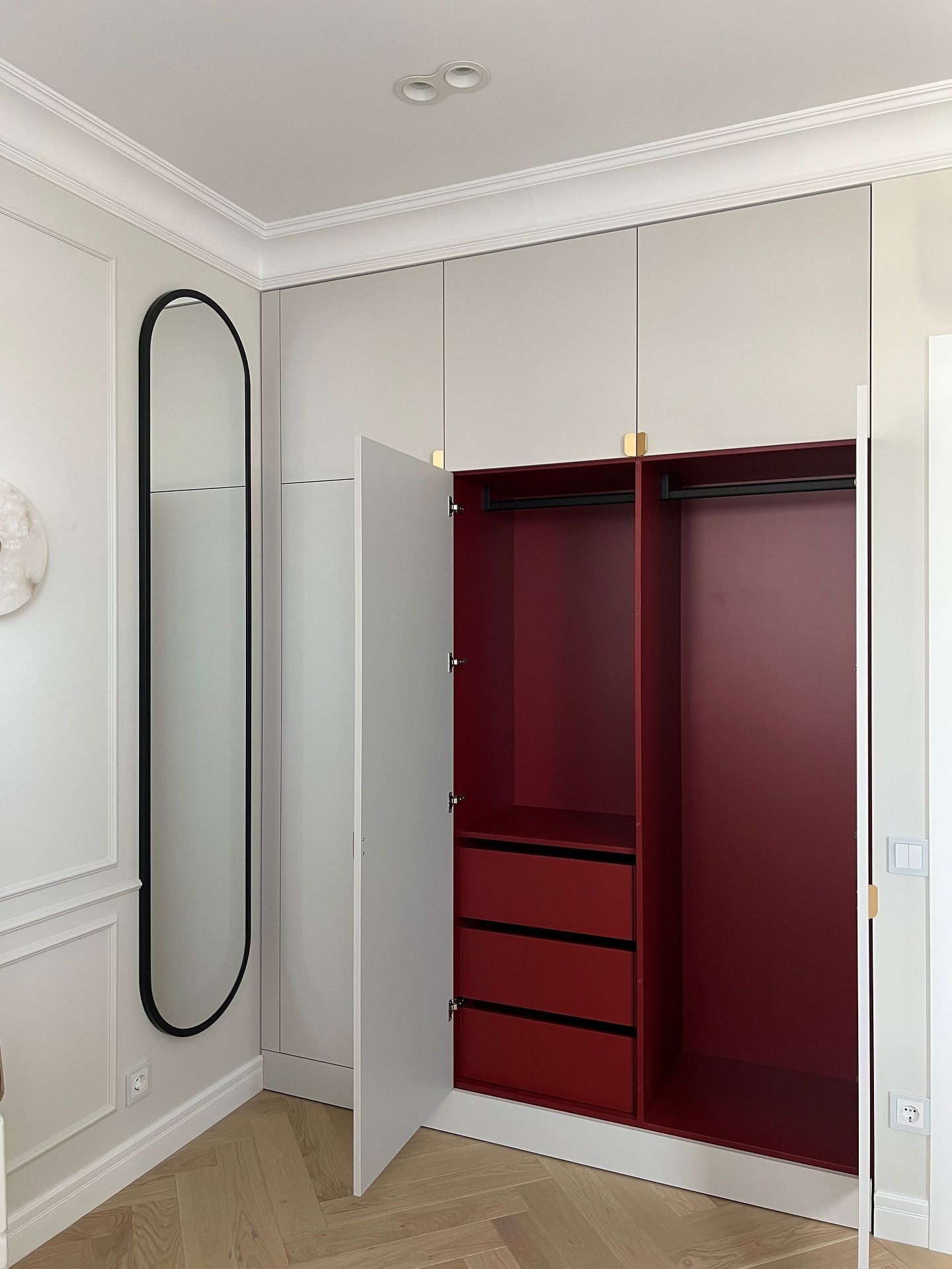 Radda Built-in Wardrobe