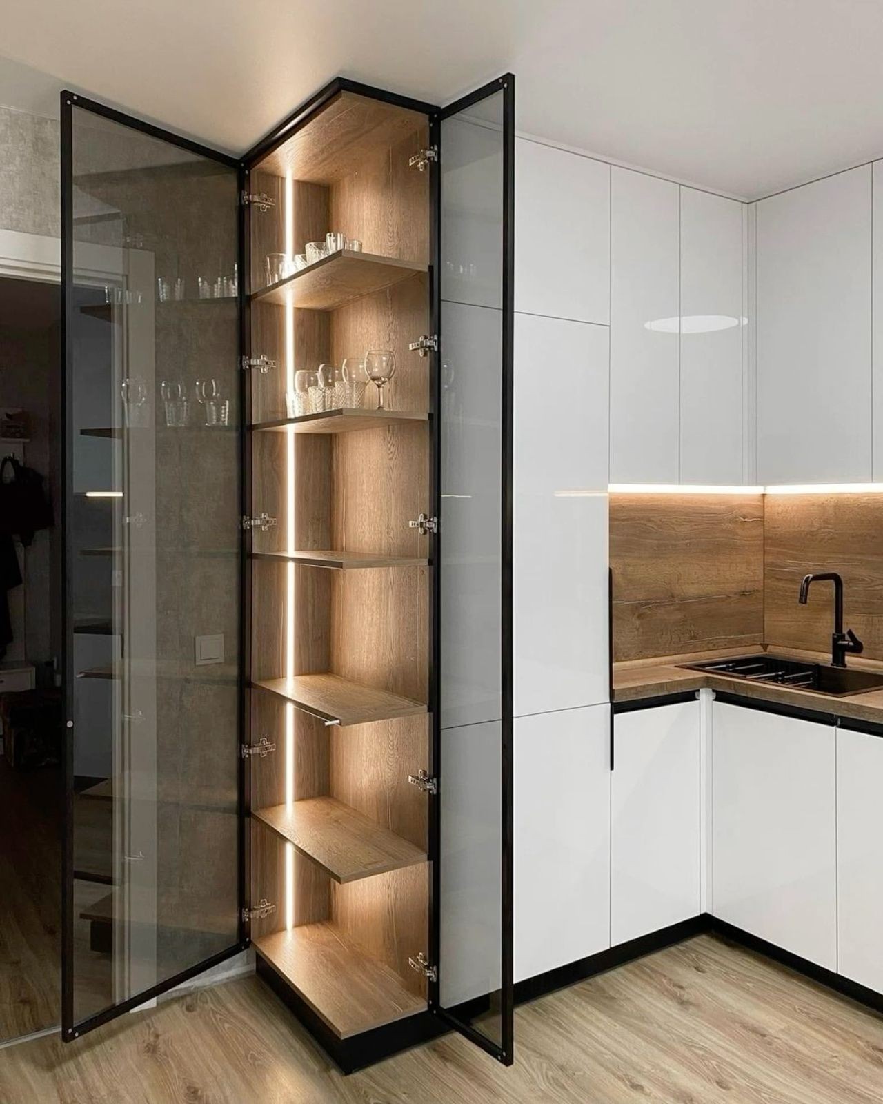 L’Aquila Display Cabinet