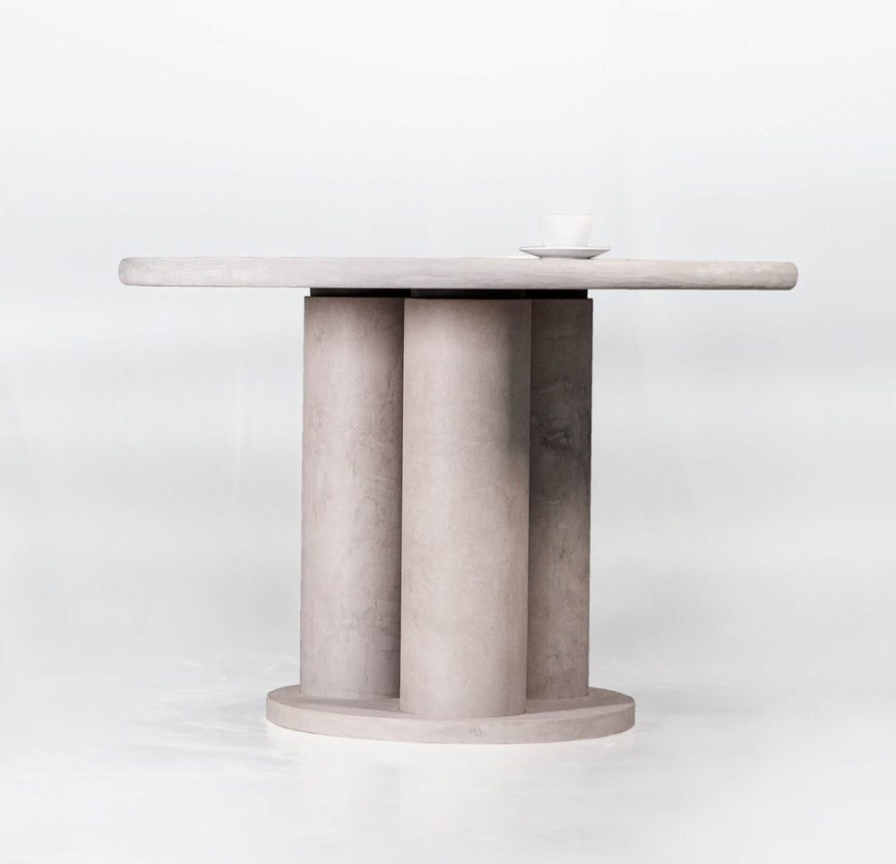 Antique_T Concrete Table