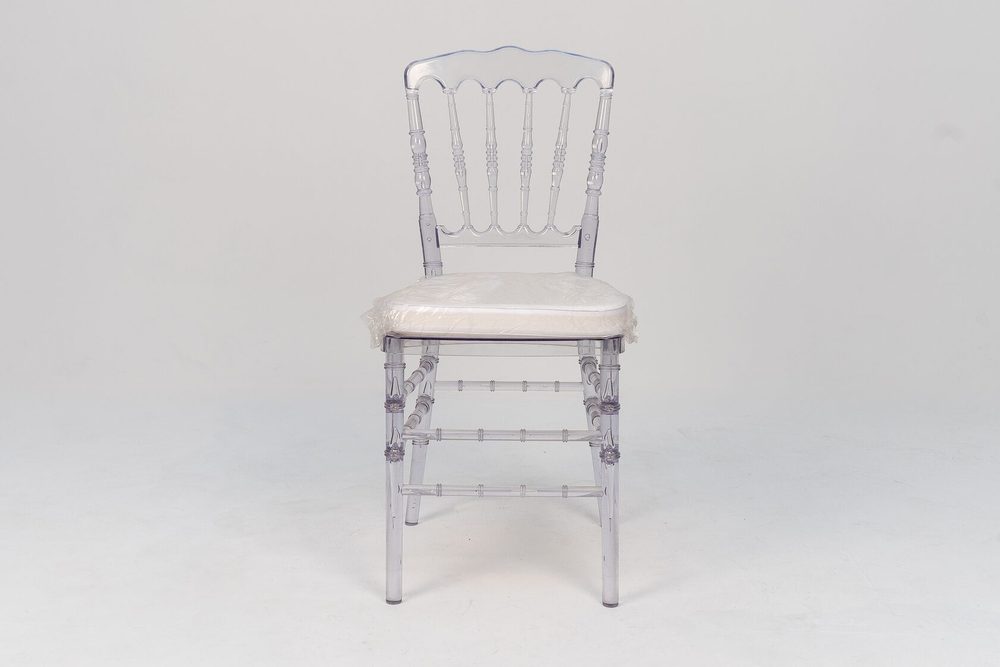 Kyavari clear chair with white cushion — photo 2