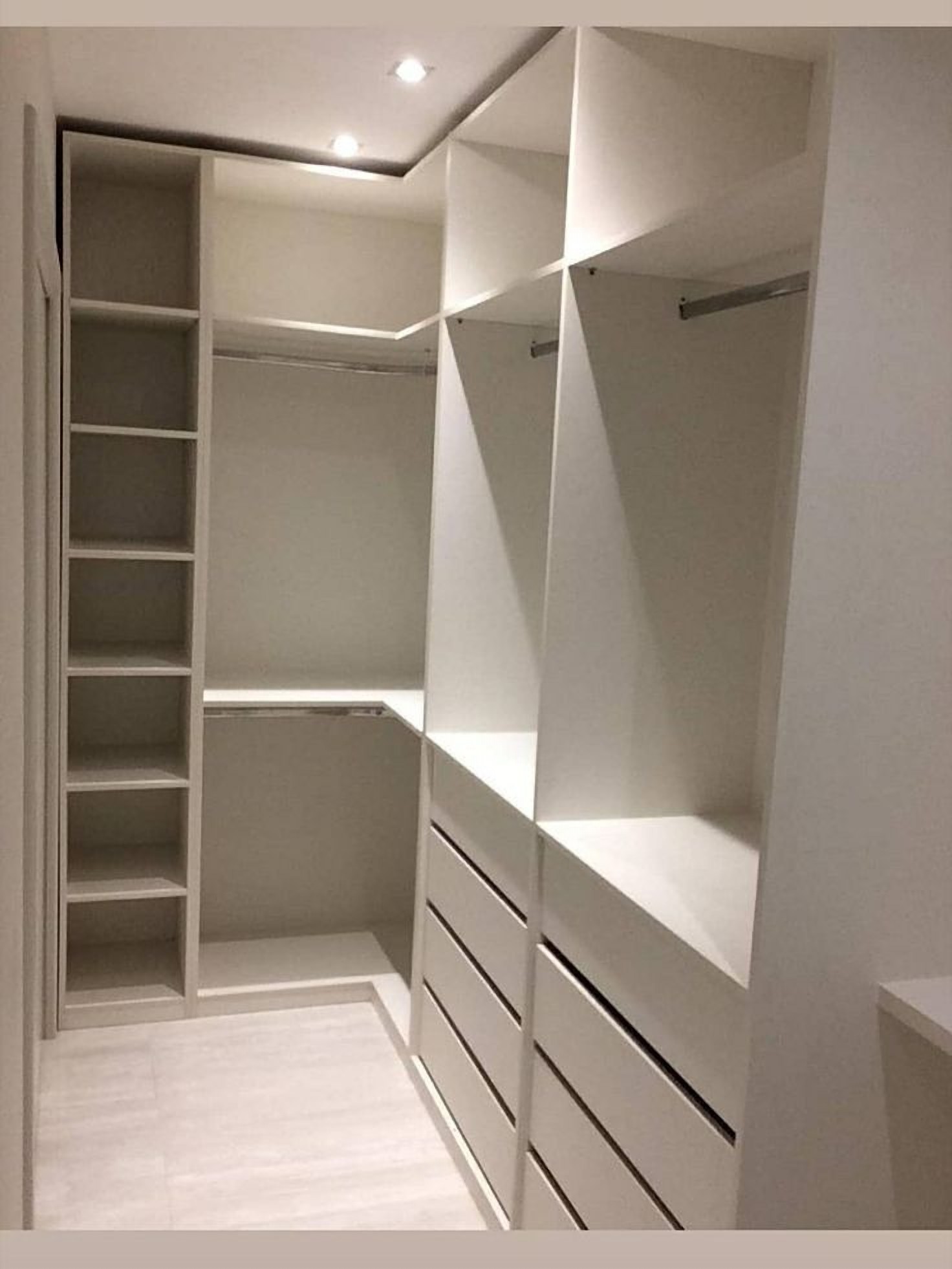 Castellaro corner wardrobe